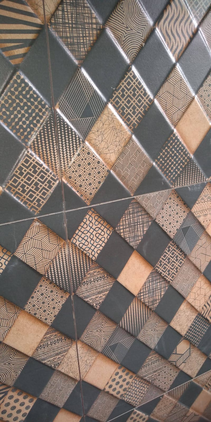 Detalhe de piso decorativo geométrico
